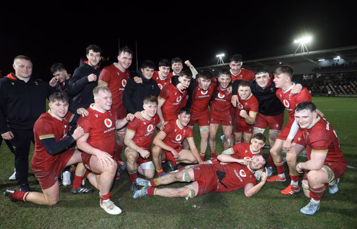 Cymru o dan 20