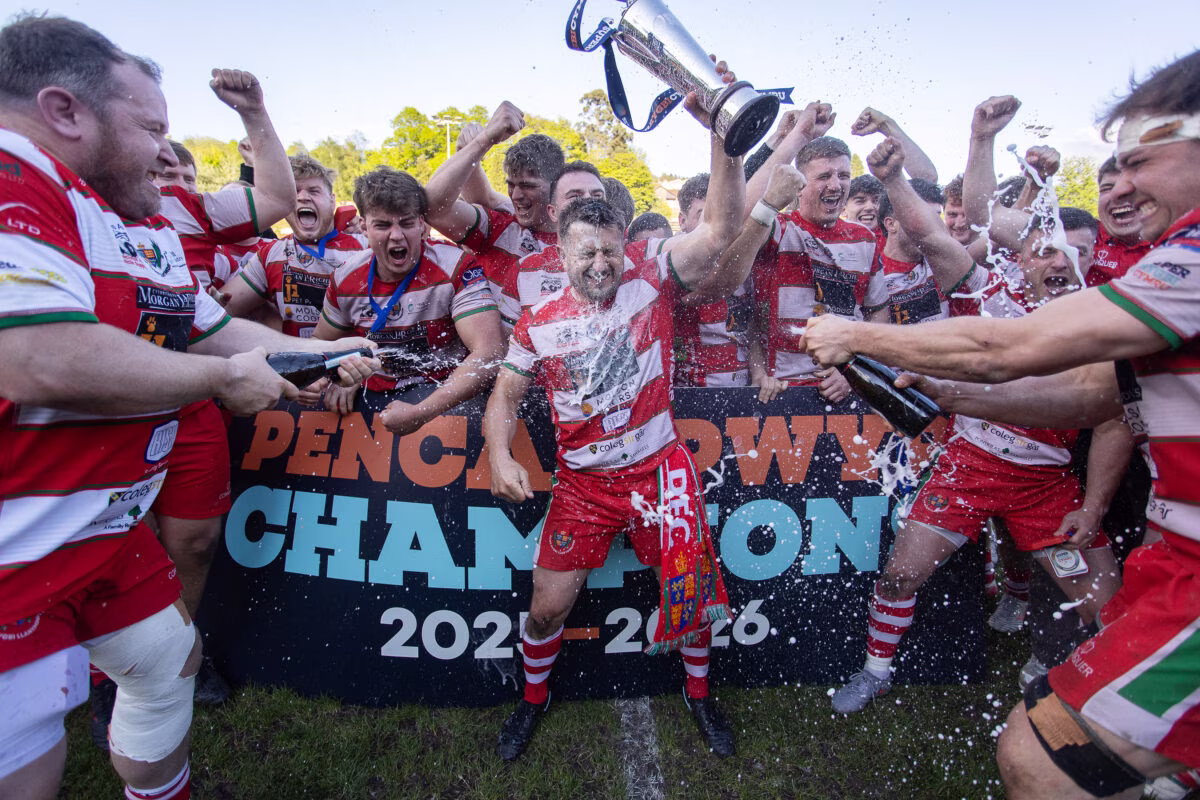 Lee Rees with SRC trophy