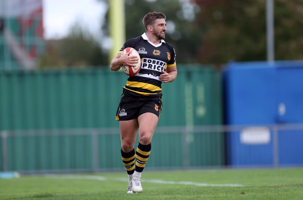 Newport bounce back in style to go back to top of SRC